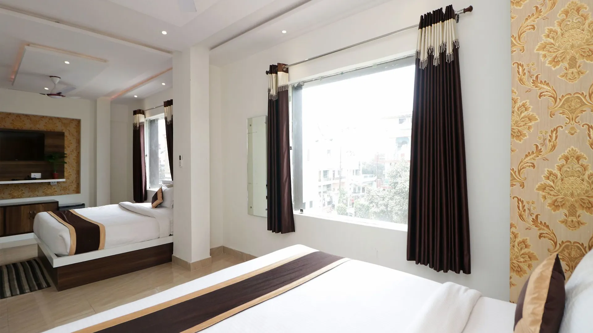 Hotel O Jalsa Tajganj 3*,  India